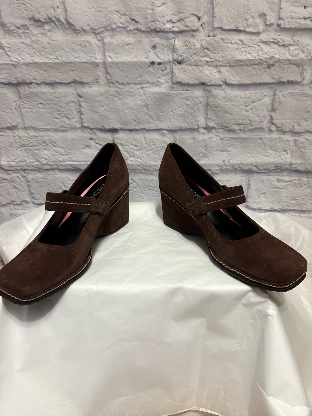 Rockport Waterproof Women’s Brown Suede Mary Jane Wedge Heels Size 5.5